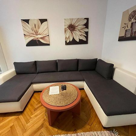 Interbellic Flat Διαμέρισμα Βουκουρέστι Εξωτερικό φωτογραφία