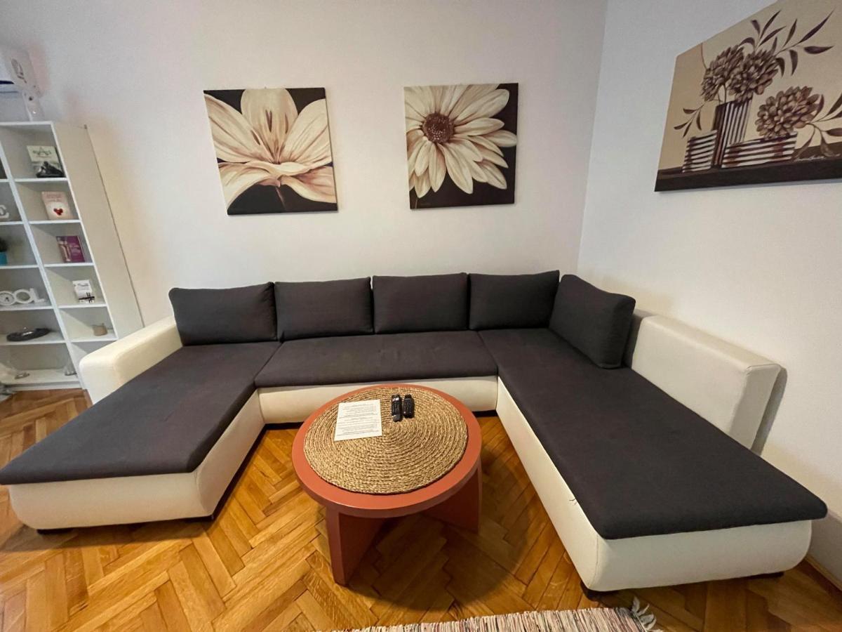 Interbellic Flat Διαμέρισμα Βουκουρέστι Εξωτερικό φωτογραφία