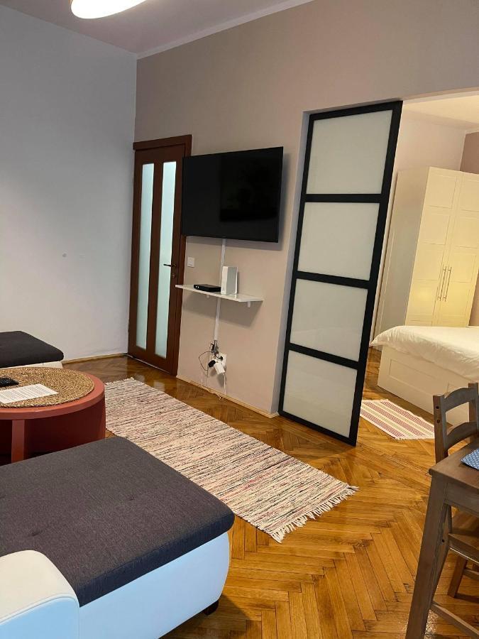 Interbellic Flat Διαμέρισμα Βουκουρέστι Εξωτερικό φωτογραφία